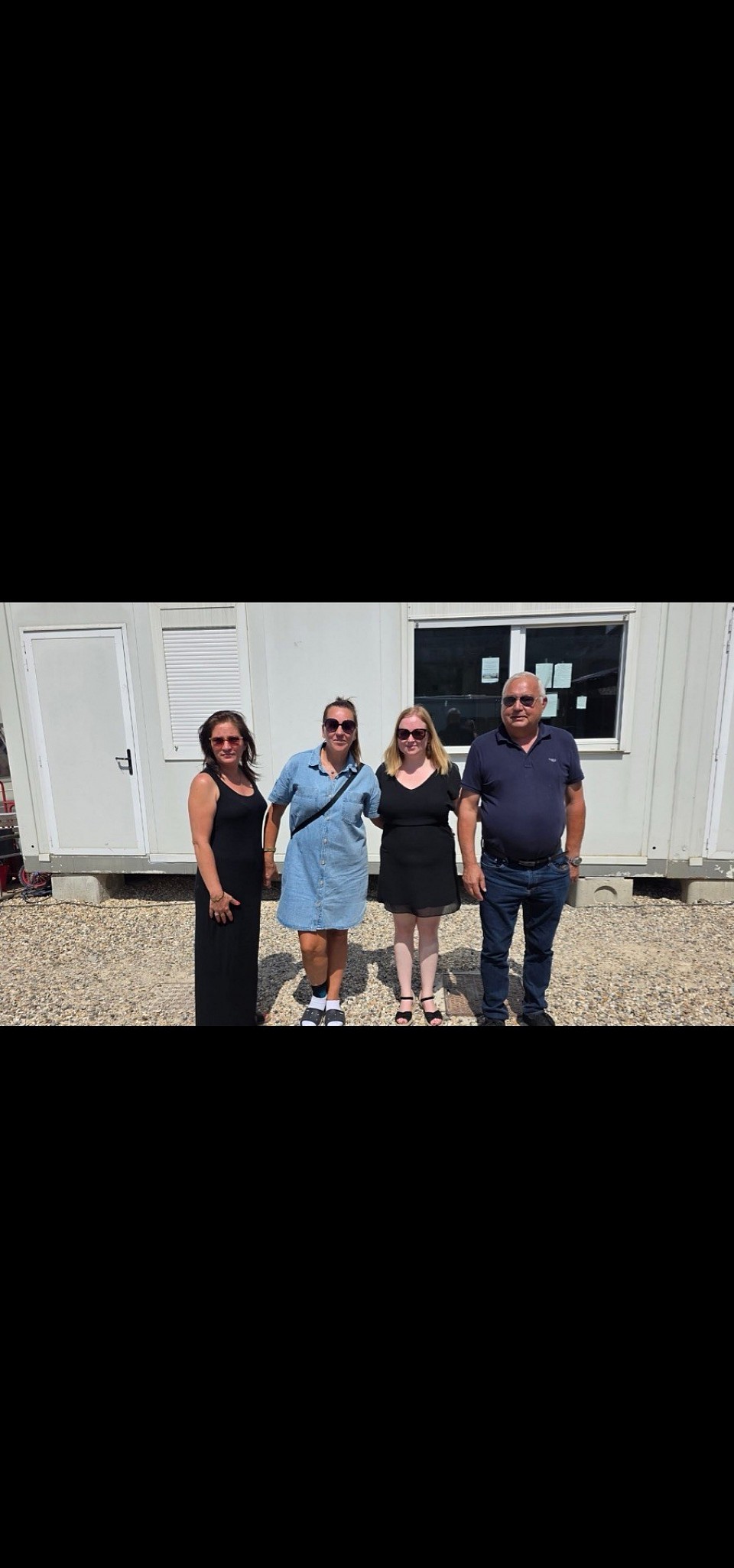 ✨ Association GDVB ✨ Un accompagnement sur mesure pour les personnes du voyage  Vous souhaitez travailler, apprendre ou être accompagné dans vos démarches ? L’Association GDVB est là pour vous soutenir :  ✅ Accompagnement vers l’emploi : aide à trouver un travail adapté à vos envies et compétences. ✅ Démarches administratives : nous vous aidons à remplir vos papiers et à mieux comprendre vos droits. ✅ Cours d’alphabétisation : 	•	Pour les jeunes de 20 à 25 ans qui veulent progresser, 	•	Pour les seniors qui souhaitent apprendre à lire et gagner en autonomie.  👩‍🤝‍👩 Une équipe de bénévoles engagés à vos côtés : Serena – Stina – Nesly – Angelina  📍 Nous sommes présents partout en France, avec bienveillance et respect.  👉 Avec GDVB, ouvrez les portes du monde du travail et de la connaissance.